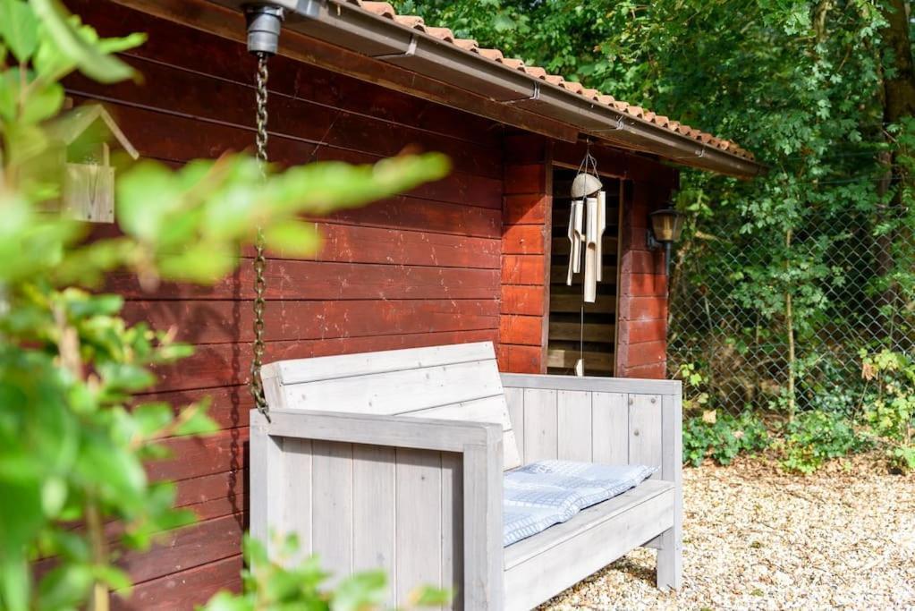 Spacious Wooden Cottage With Infra-Red Sauna At Veluwe Putten Exteriér fotografie